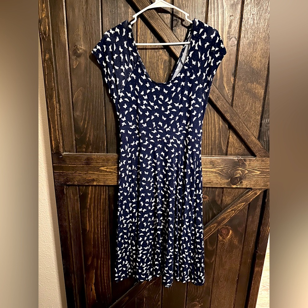 NWT Torrid size 0, blue and white butterfly faux wrap dress ￼